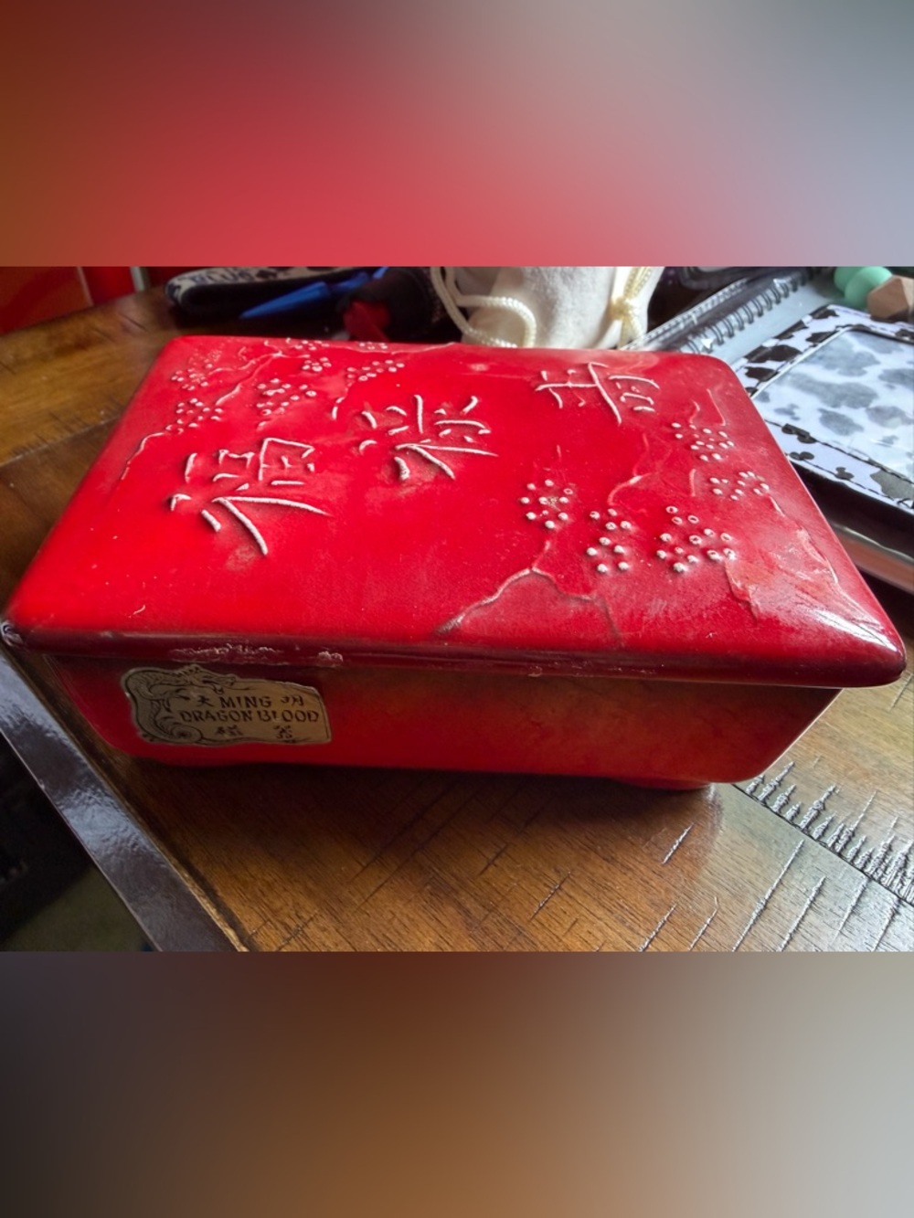 Ming Dragon Blood vintage trinket box, Vintage and rare!